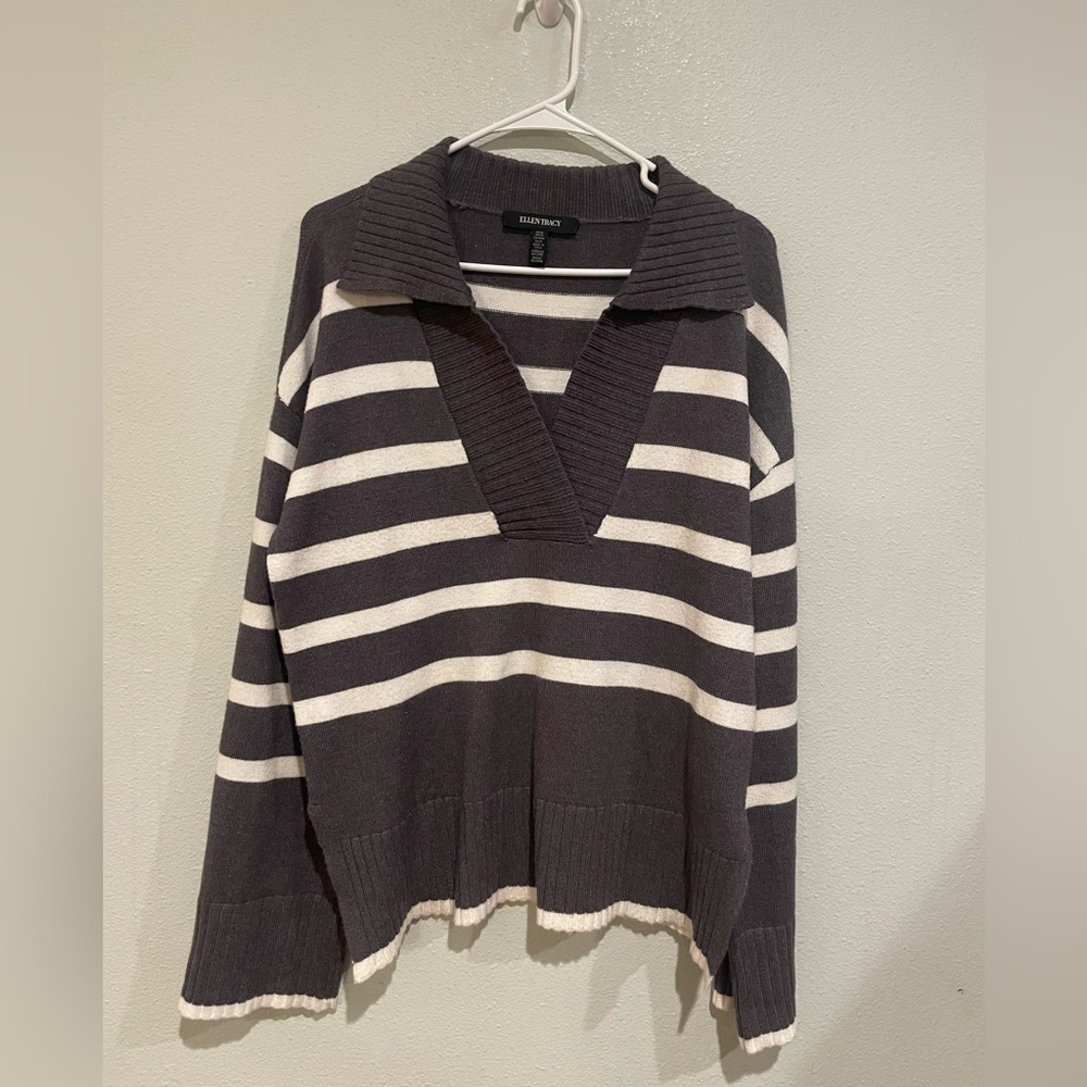 Ellen Tracy Women's V-Neck Striped Sweater - Gray and White